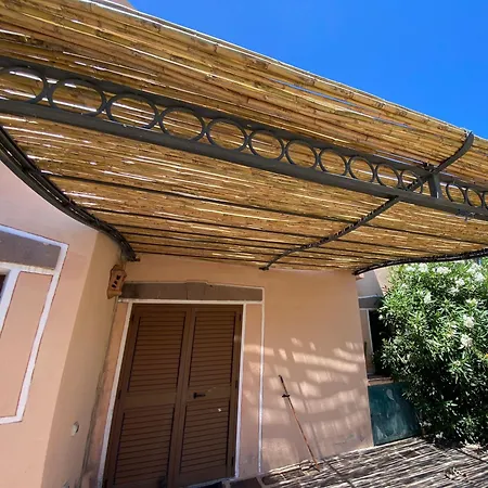 Casa vacanze La Tana Del Drago Murta Maria